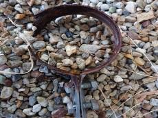 外壁　既設　水道配管　サドル　錆