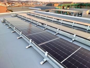 架台　ﾊﾟﾈﾙ　K2システム架台　Qセルズ　風　浮き上がり　対策　アース　導通　全て　繋がる
