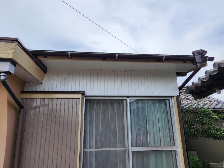 雨樋　軒樋　縦樋　吊り金具　ステンレス　取替え　交換