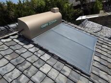 太陽熱温水器　故障　使用無し　屋根　屋根上　瓦上