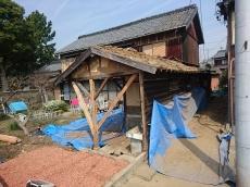 ｶﾗｰﾍﾞｽﾄ　塗装　一色町　瓦　幡豆町　葺き替え　西尾市　板金　鳩　太陽光発電　ﾎﾟﾘｶ　漆喰　吉良町　樋　修理　屋根