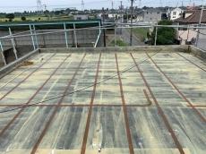 屋根　屋上　　ベランダ　既存　ゴムシート　シート防水　撤去