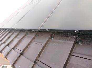 太陽光パネル　全周　取付　太陽光パネル下　鳩　入れない　施工完了