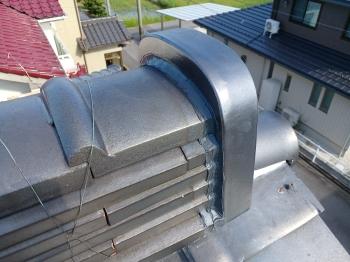 鬼巻き漆喰　瓦　屋根　耐久性　防水性　高い　コーキング　施工