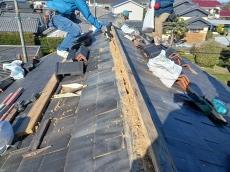 既設　棟　瓦　土　撤去