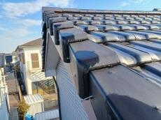 屋根　袖瓦　ケラバ瓦　固定　釘　完全　浮いている　落ちそう　落下