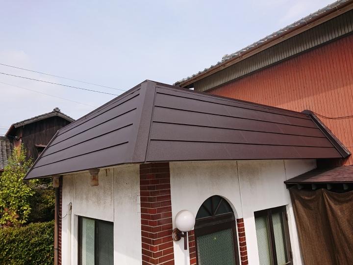 ﾊﾟﾗﾍﾟｯﾄ　屋根　瓦　葺き替え　板金　ＭＦシルキー　