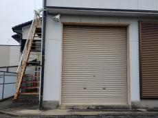 施工前　非常用階段　倉庫シャッター　鉄部　塗装　様子