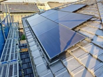 屋根　太陽光ﾊﾟﾈﾙ　樹脂製ﾈｯﾄ　4方　全て　囲み　取付
