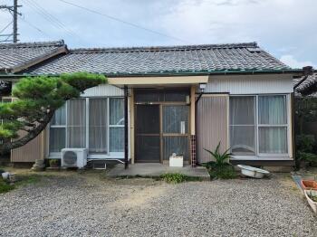 雨樋　軒樋　新しい　建物　外観　キレイ