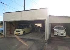 施工前　車庫　建物　様子