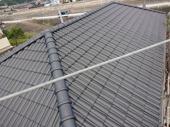 屋根葺き替え工事完了　ｻﾝﾚｲ　陶器瓦　鶴弥　キレイ仕上がり