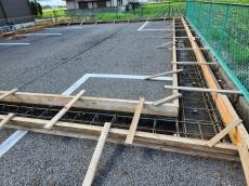 テント倉庫　土台　基礎　工事　型枠　鉄骨組　施工