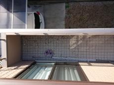 ﾍﾞﾗﾝﾀﾞ　鳩糞　落ちている