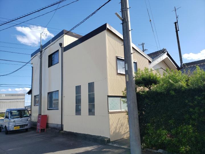 屋根　瓦　修理　漆喰　塗り替え　スレート屋根　板金カバー工法　塗装工事　外装リフォーム　