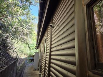 建物　木　定期的　メンテナンス　塗装　必要
