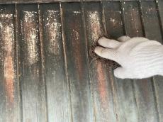 外壁　トタン　板金　錆び　サビ　削り　塗装