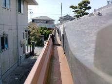 軒樋　雨樋　カット部　反り上がり　劣化　破損