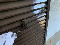 雨戸　塗装　塗装　ケレン　中塗り　上塗り　仕上げ