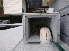 屋根　シート防水　ドレン　詰まり　ゴミ　清掃　雨水　流れる