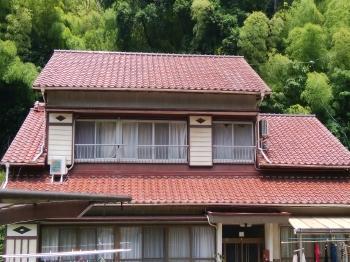 漆喰　太陽光発電　鳩　ｶﾗｰﾍﾞｽﾄ　塗装　カバー工法　豊田市　西尾市　吉良町　一色町　幡豆　屋根　瓦　修理　葺き替え　板金　樋
