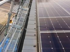 太陽光ﾊﾟﾈﾙ　鳩対策　樹脂製ﾈｯﾄ用　金具　取付