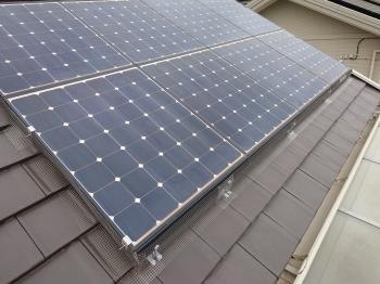 太陽光パネル　四方　ステンレス網　囲い　対策工事