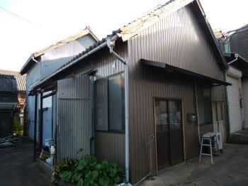 外壁板金(ｶﾞﾙﾊﾞﾆｳﾑ)　外壁板金(波板ﾄﾀﾝ)　張り替え　修理　雨押え水切り板金