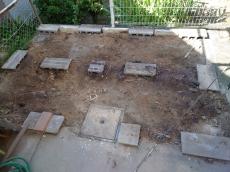 足場　設置　先行　物置　解体　土台　雨水桝　劣化　見られる
