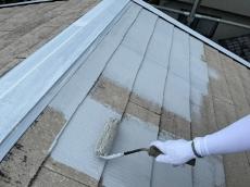 屋根　塗装　下地ｼｰﾗｰ　塗り中