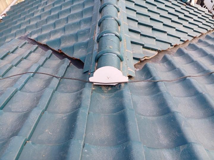 屋根　瓦　修理　雨漏り　谷樋　板金　銅板　穴　ステンレス　交換