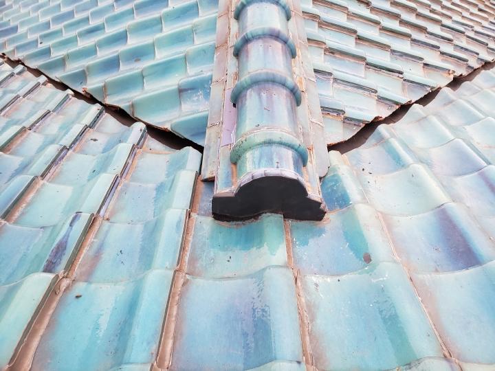 屋根　瓦　谷樋板金　取替え　銅板　ｽﾃﾝﾚｽ　雨漏り　工事　西尾市