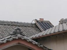 太陽熱温水器　使用していない　屋根上
