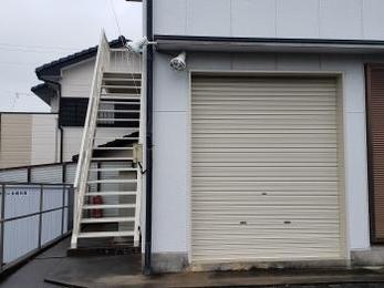 西尾市 S町内会様 屋外非常用階段・シャッター塗装工事 事例