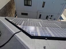 こちらは南面のパネル付近のお写真です。